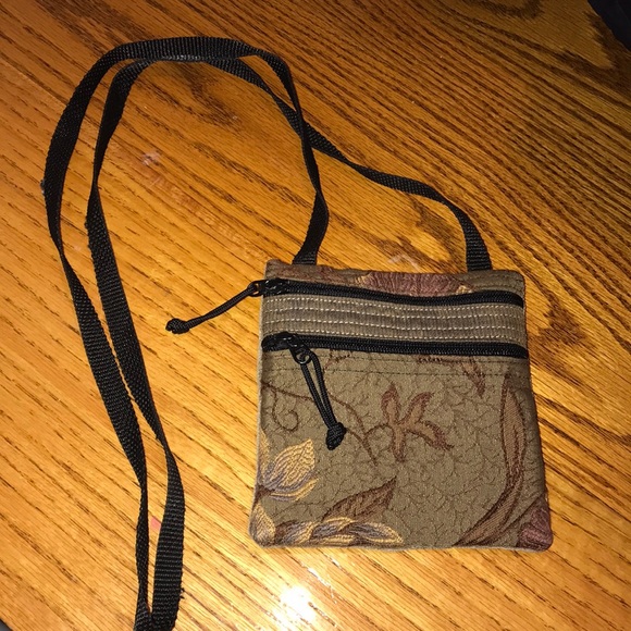 Purse with shoulder strap, has 2 pockets w zippers, tapestry motif. 6”x6”. - Picture 2 of 9